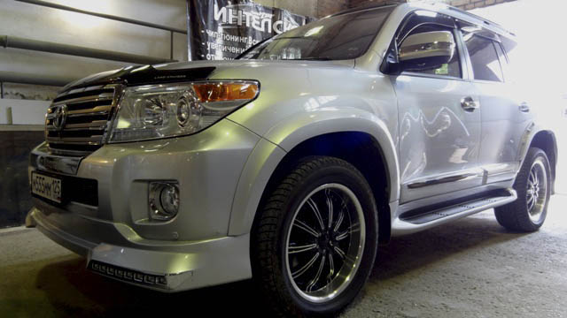 Toyota Land Cruiser 200 TDI — чистка впуска и отключение EGR